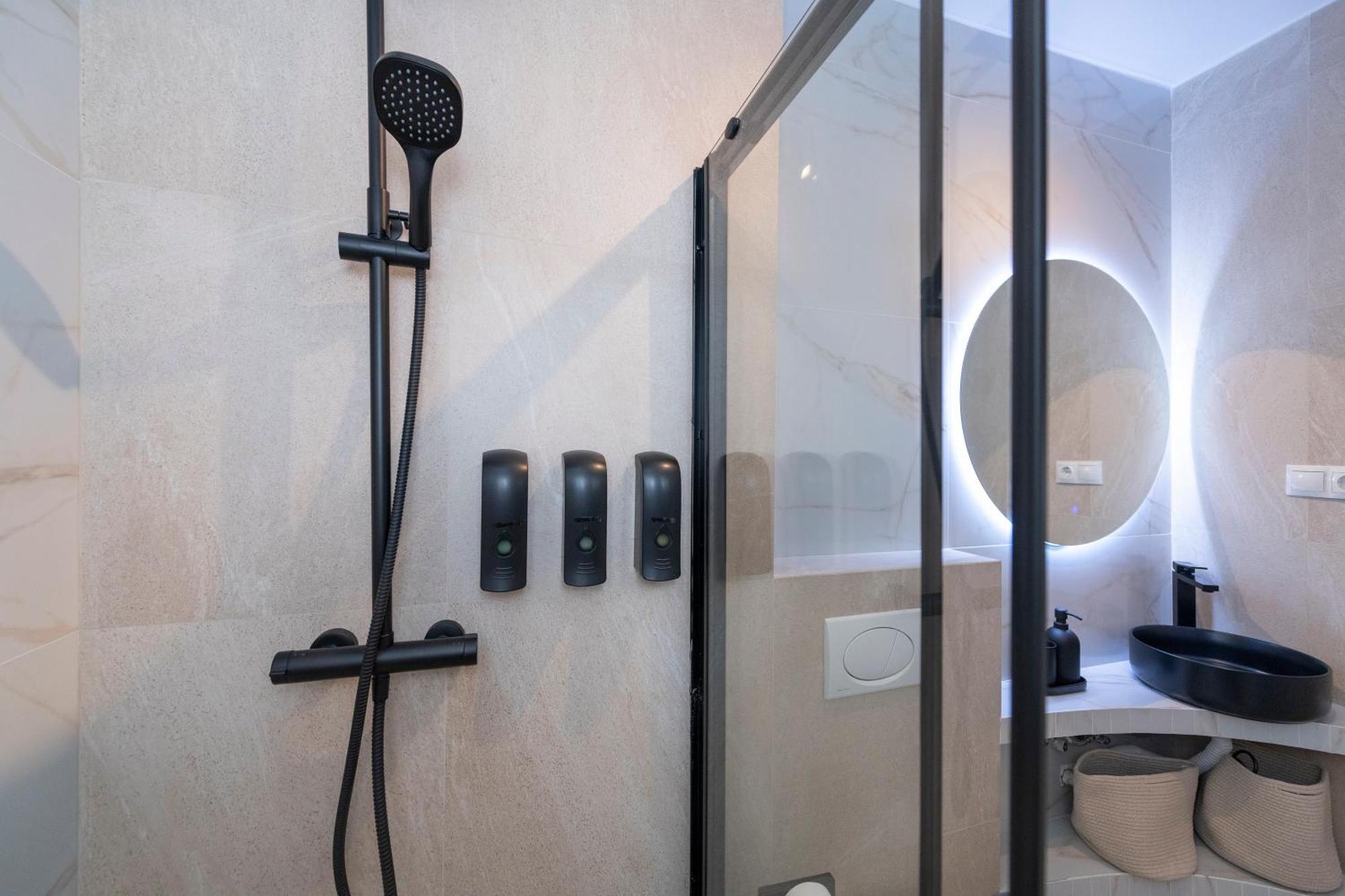 Appartamento Malaga Boutique V.V Luxury Jacuzzy Esterno foto
